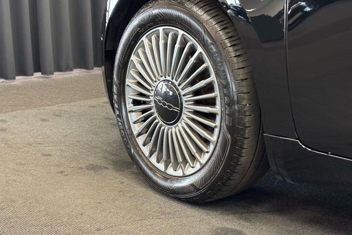Sort Fiat 500e fra 2023