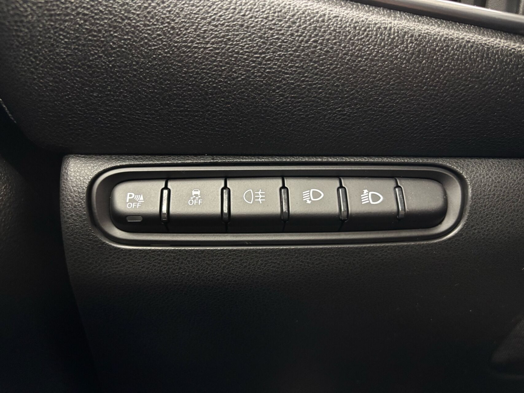 Hvid Fiat 500e fra 2023