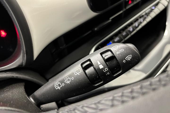 Hvid Fiat 500e fra 2023
