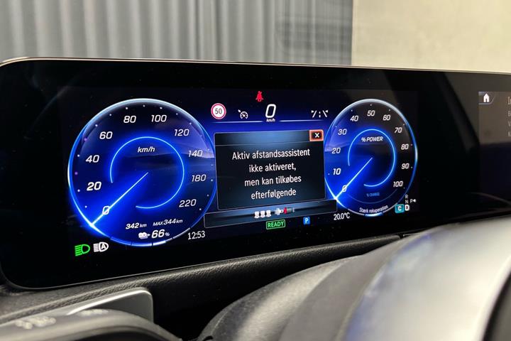 Hvid Mercedes EQB250+ fra 2025