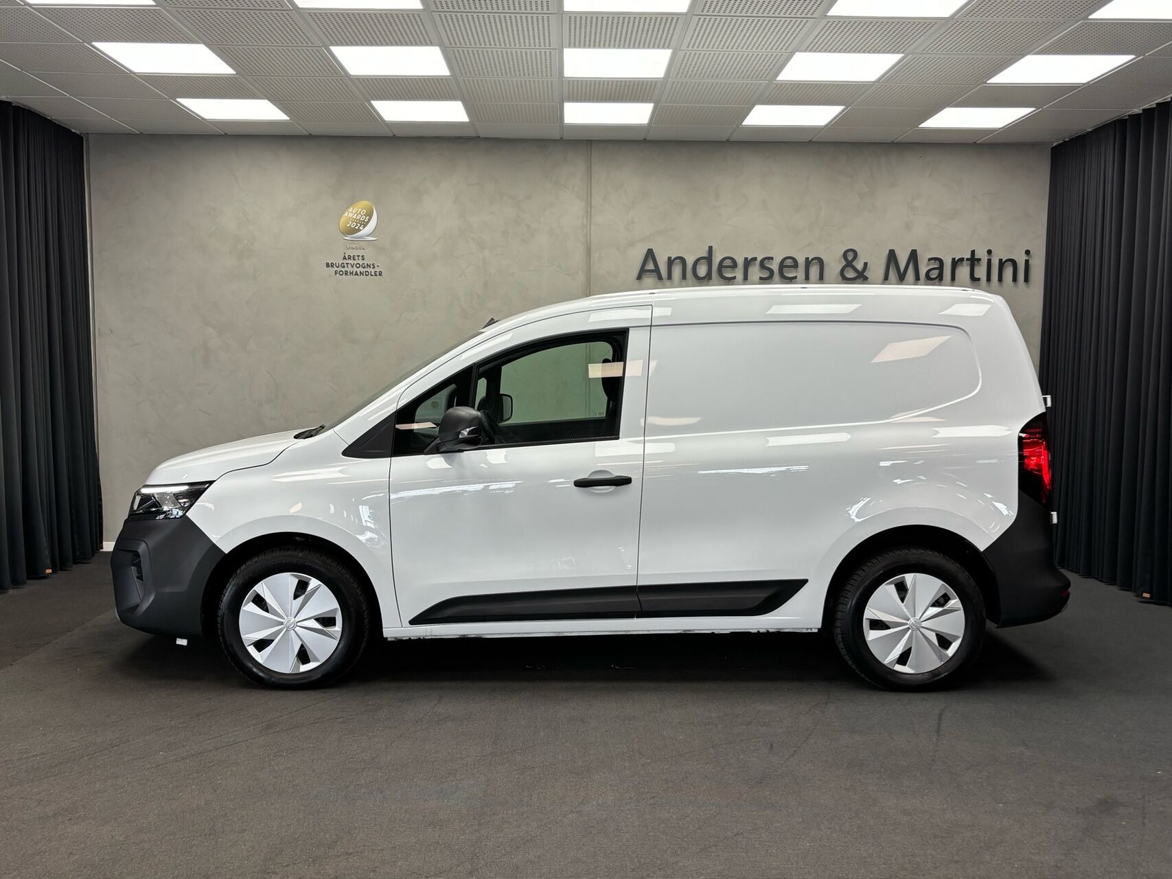 Hvid Nissan Townstar fra 2023
