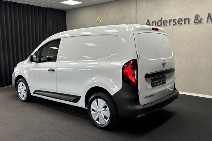 Hvid Nissan Townstar fra 2023