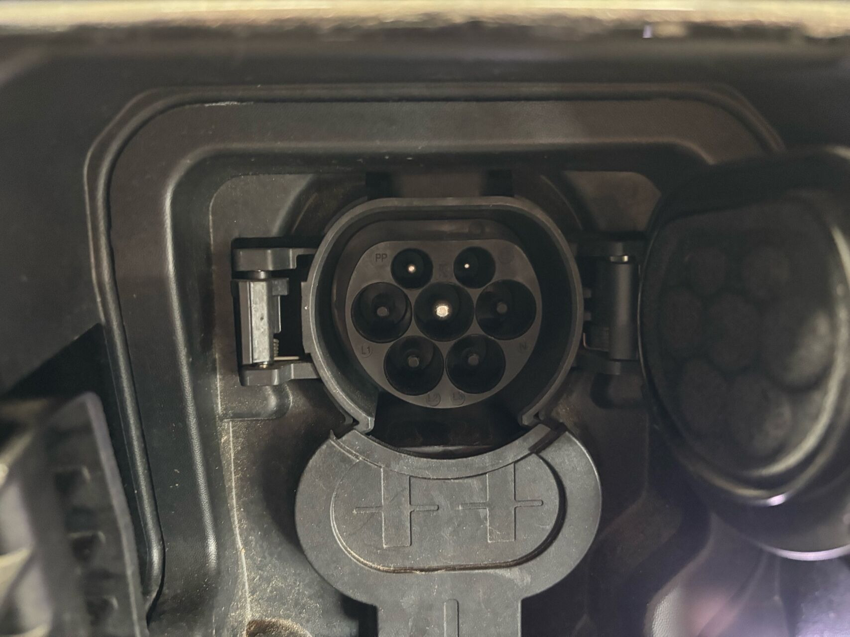 Hvid Nissan Townstar fra 2023