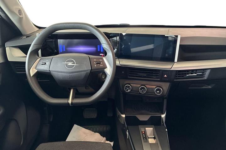 Sort Opel Frontera fra 2025