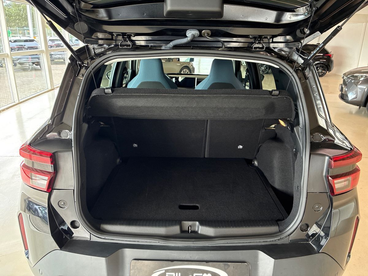 Sort Opel Frontera fra 2025