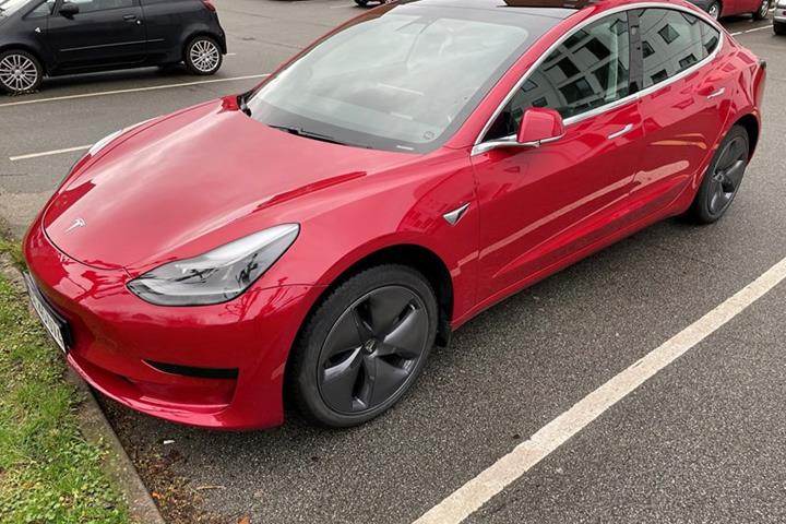 undefined Tesla Model 3 fra 2020