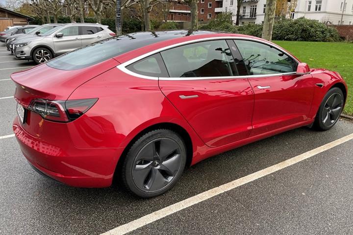 undefined Tesla Model 3 fra 2020