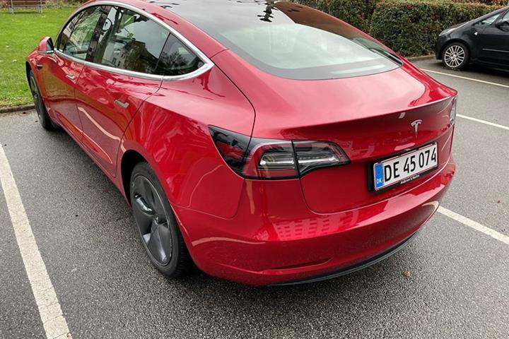 undefined Tesla Model 3 fra 2020