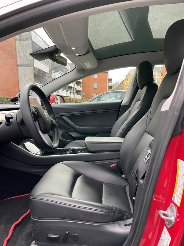 undefined Tesla Model 3 fra 2020