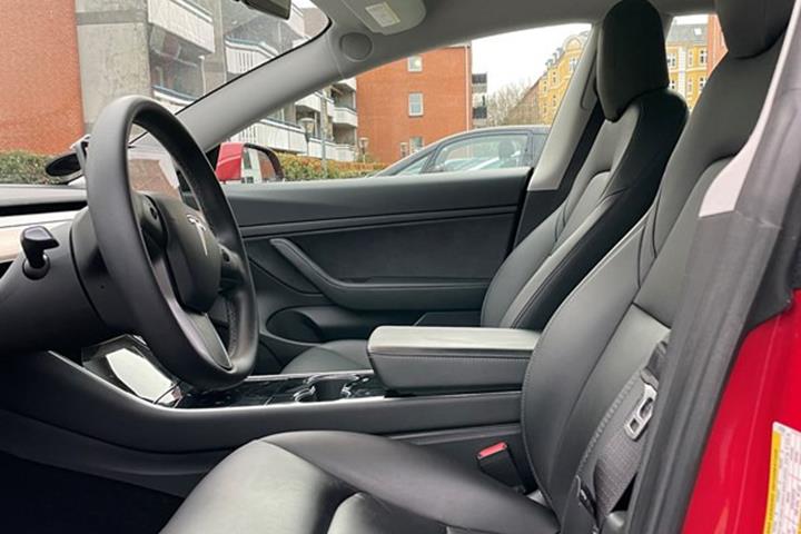 undefined Tesla Model 3 fra 2020