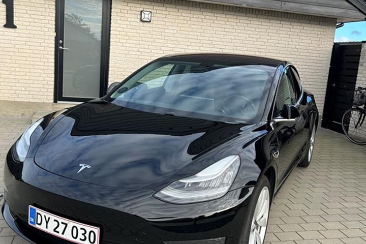 undefined Tesla Model 3 fra 2019