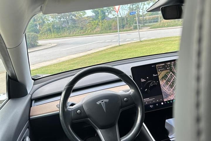 undefined Tesla Model 3 fra 2019