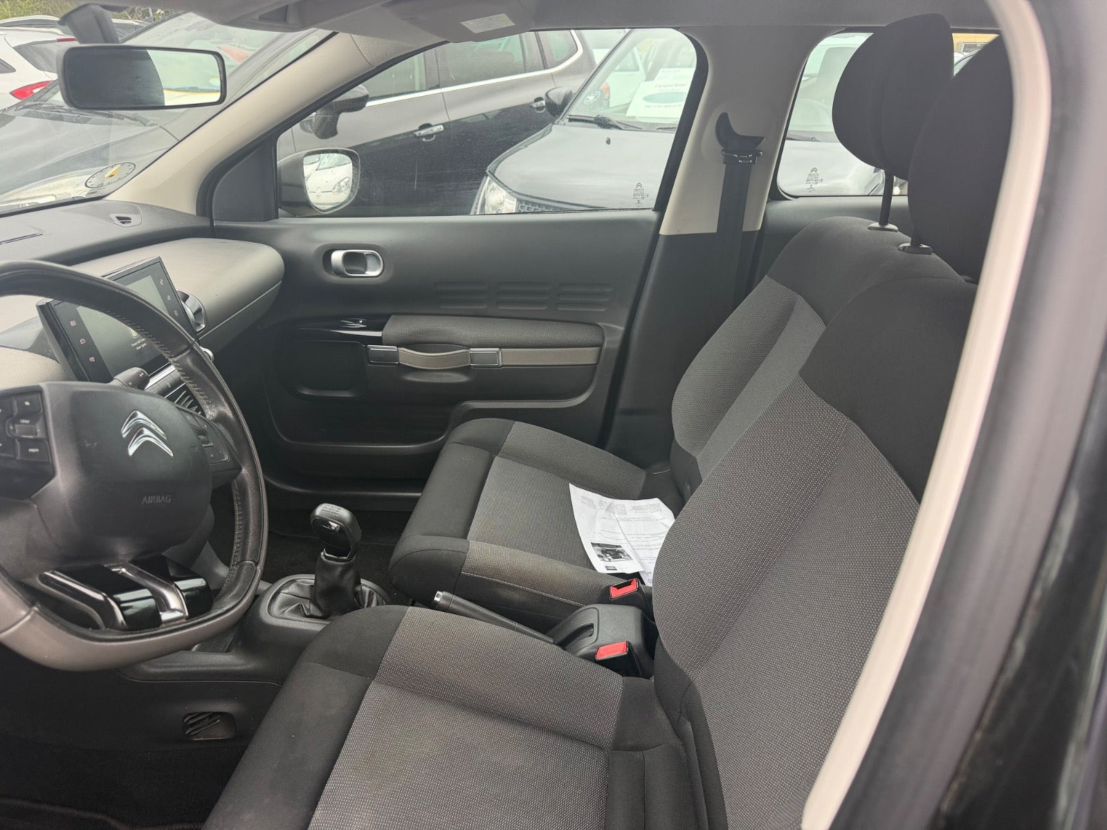 Sort Citroën C4 Cactus fra 2015