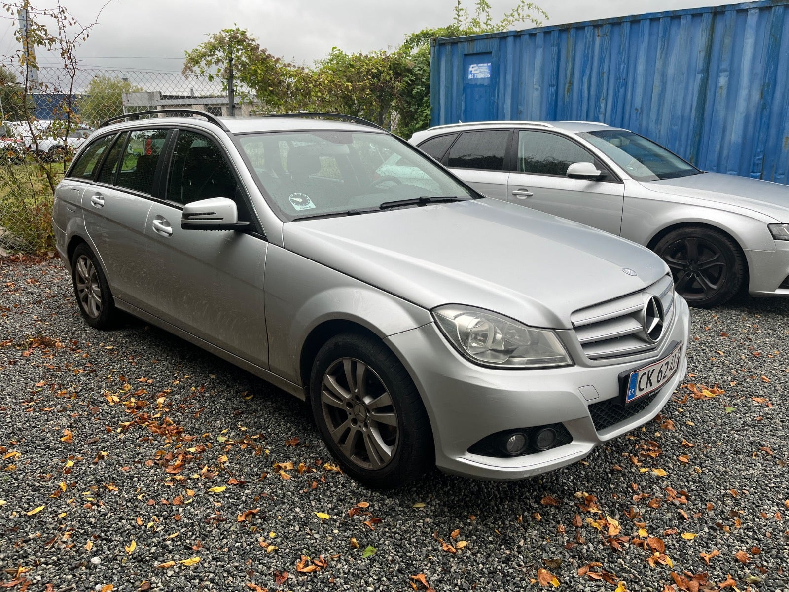 Sølv Mercedes C180 fra 2014
