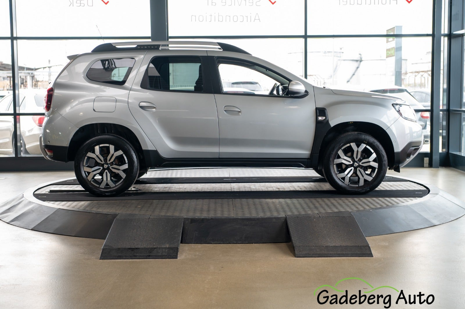Sølv Dacia Duster fra 2021