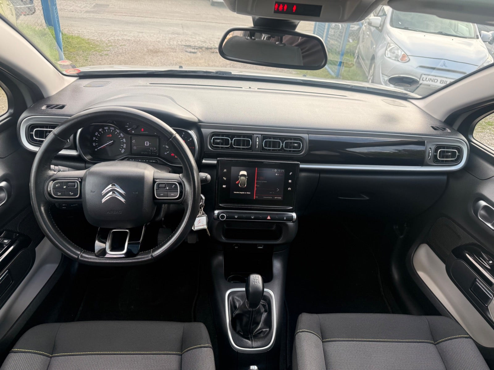 Beige Citroën C3 fra 2019