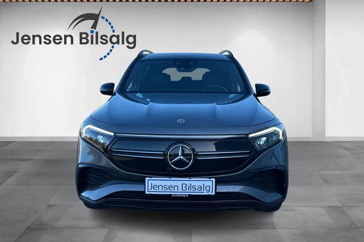 Grå Mercedes EQB300 fra 2022