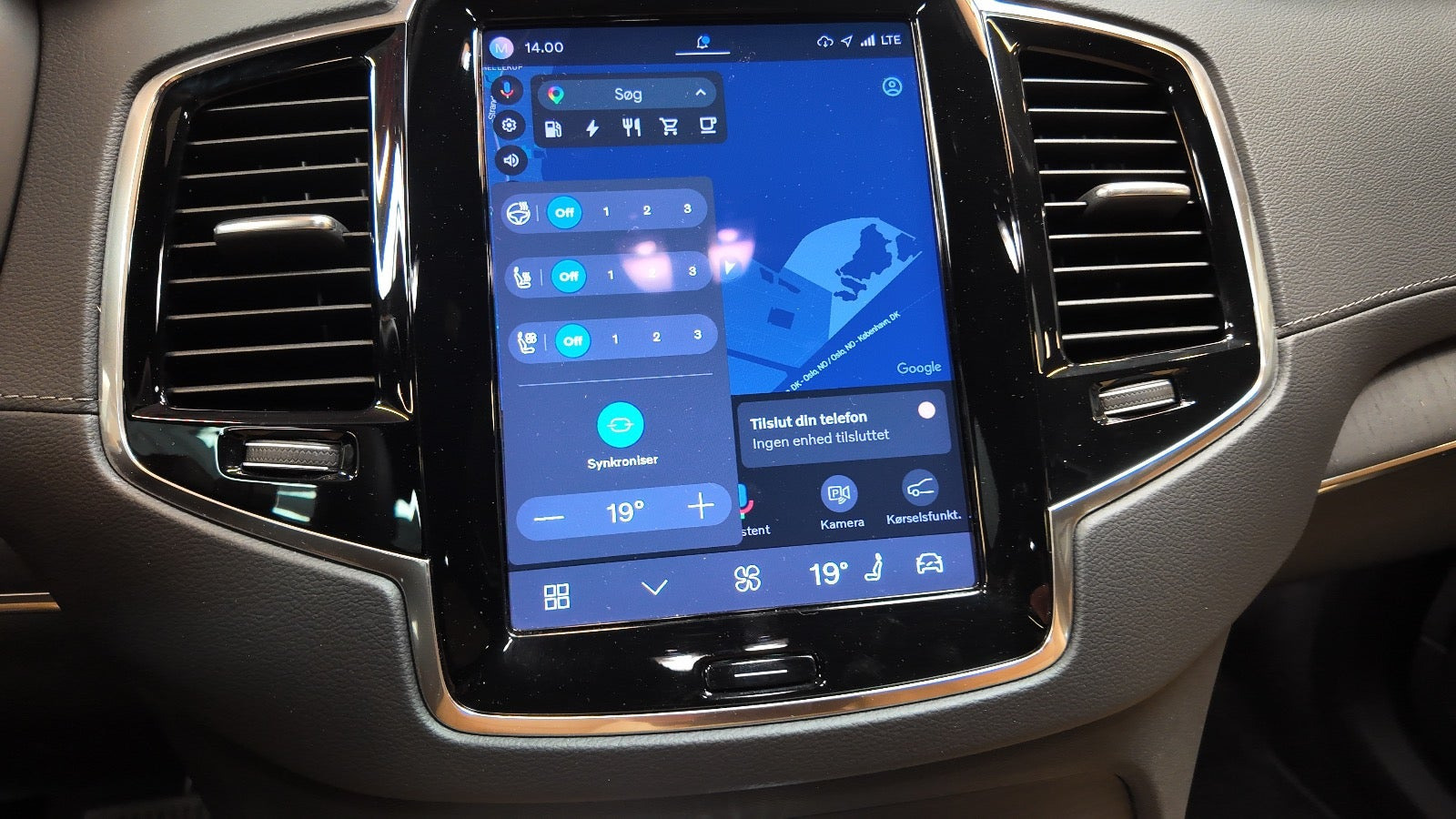 Gul Volvo XC90 fra 2023