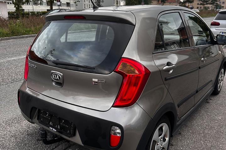 Brun Kia Picanto fra 2014