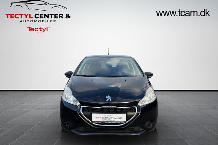 Sort Peugeot 208 fra 2012