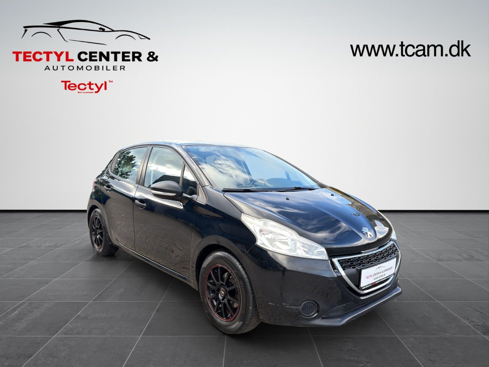 Sort Peugeot 208 fra 2012