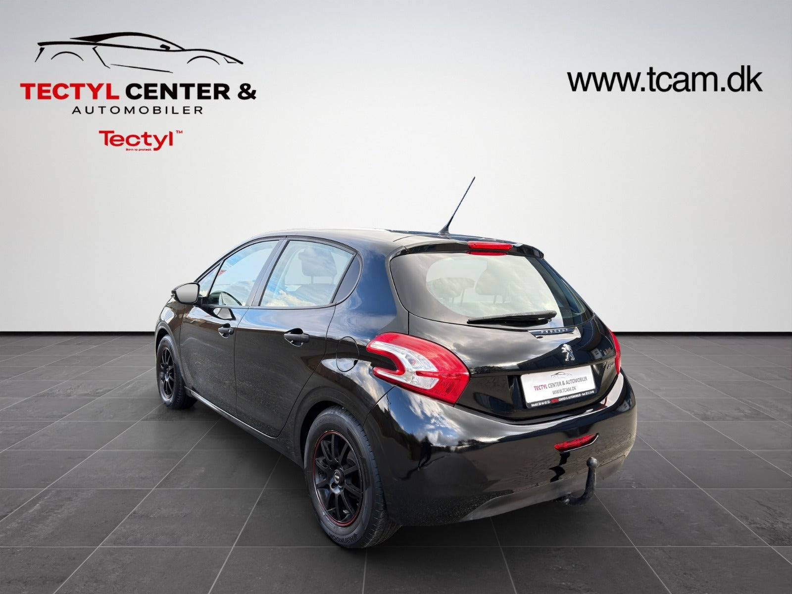 Sort Peugeot 208 fra 2012