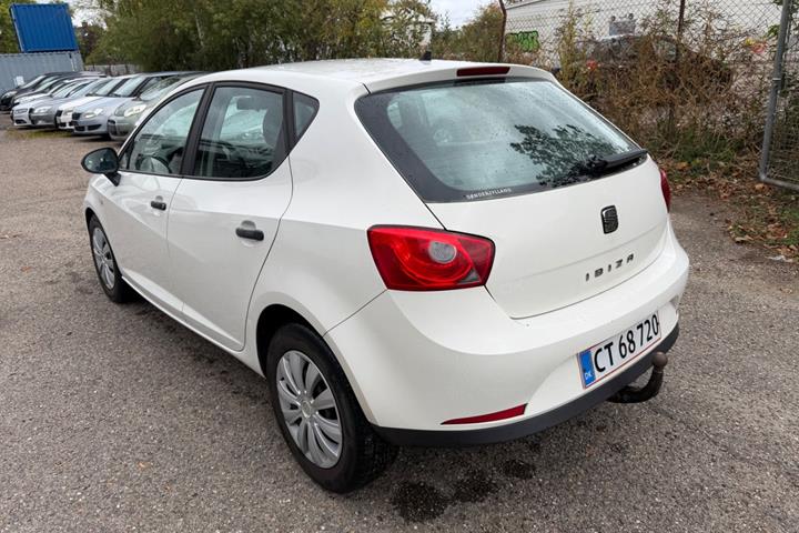 Grøn Seat Ibiza fra 2009