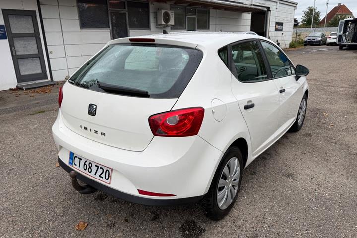 Grøn Seat Ibiza fra 2009