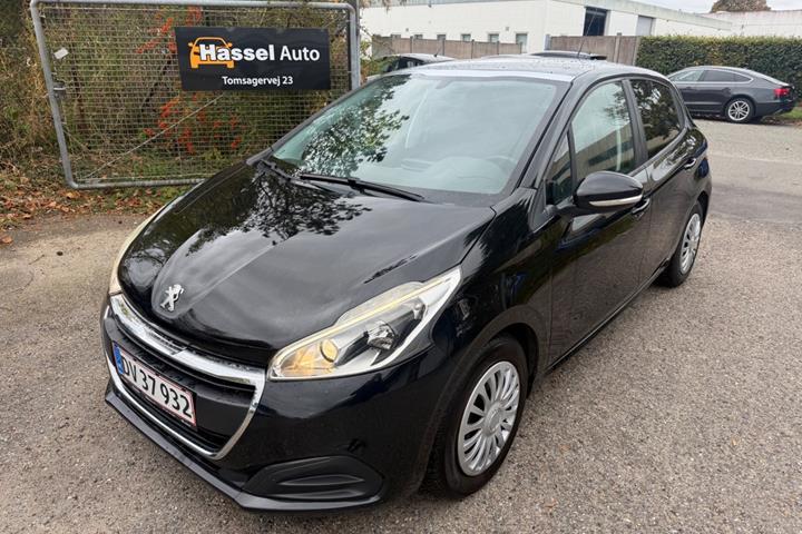 Grøn Peugeot 208 fra 2016