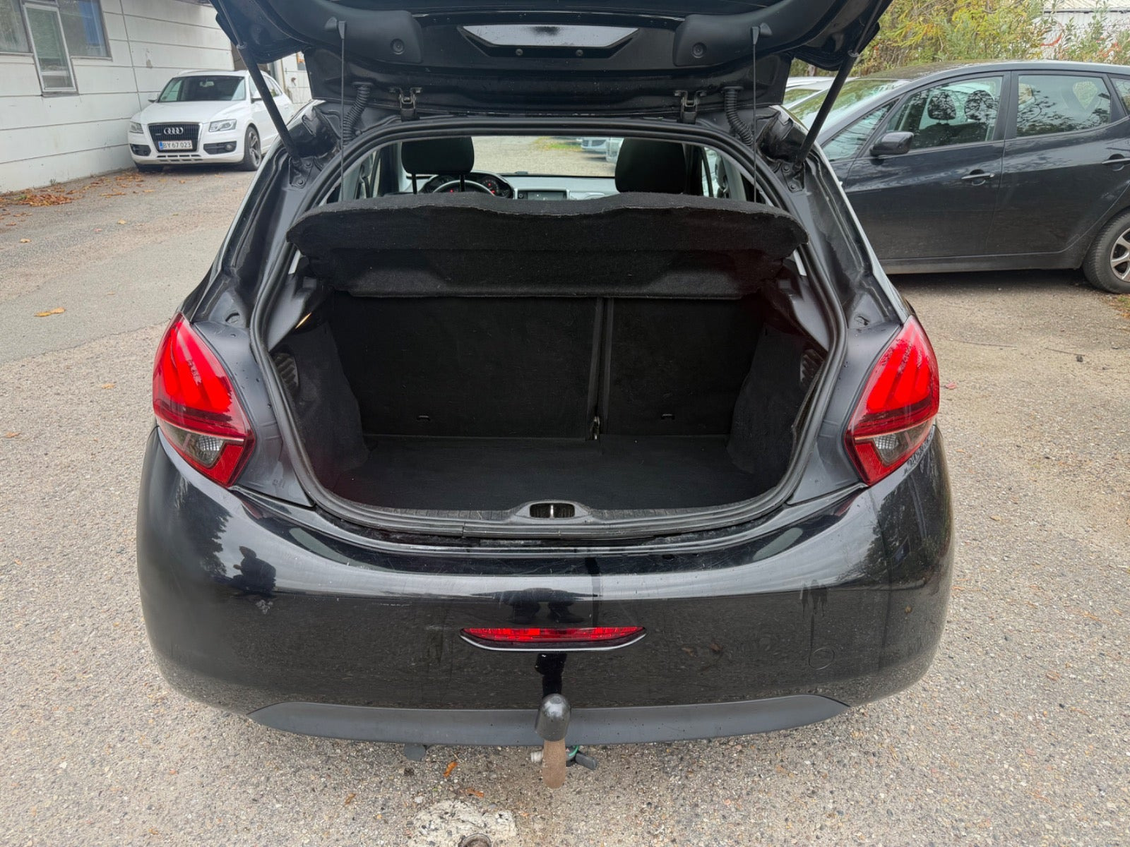 Grøn Peugeot 208 fra 2016