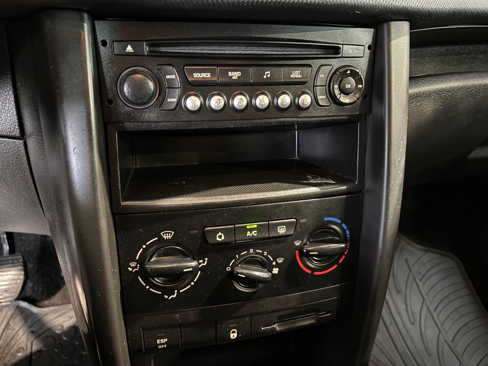 undefined Peugeot 207 fra 2008