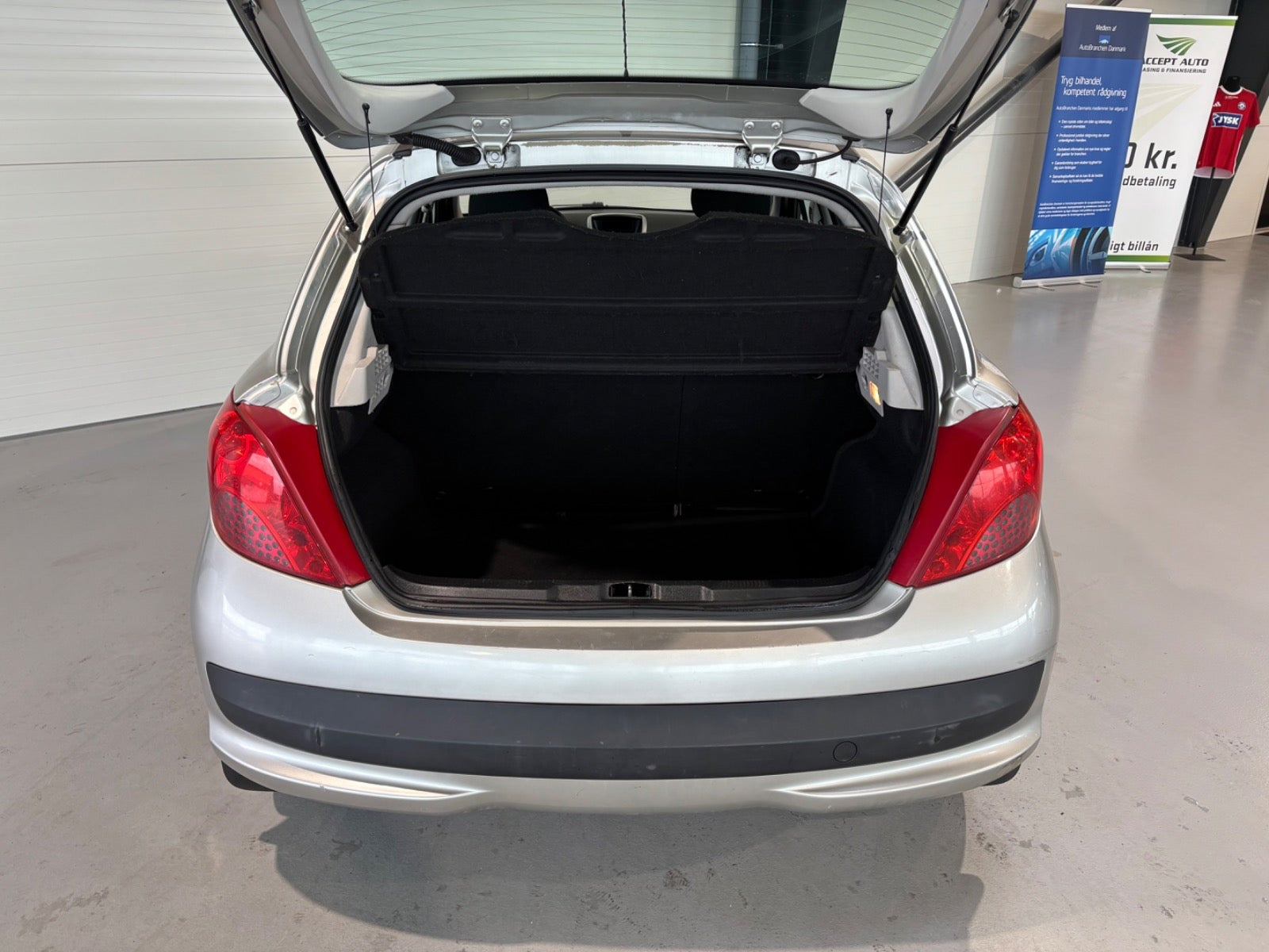 undefined Peugeot 207 fra 2008