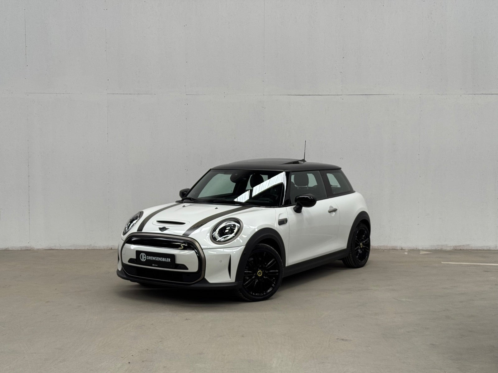 Mini Cooper SE Resolute Edition