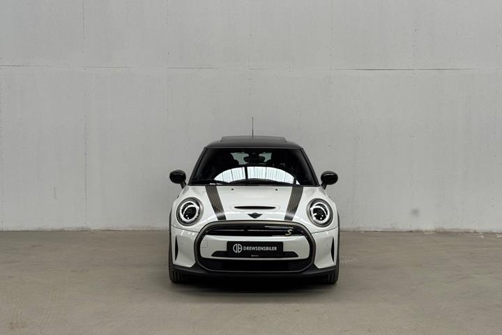 Hvid Mini Cooper SE fra 2023