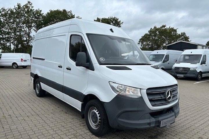 Hvid Mercedes Sprinter 316 fra 2019