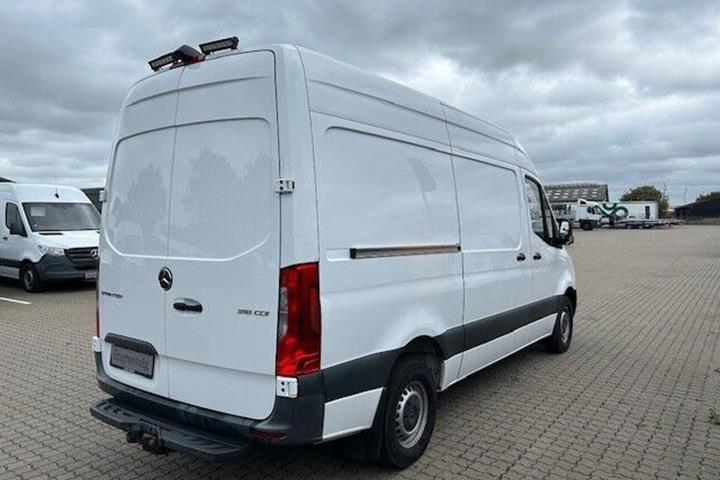 Hvid Mercedes Sprinter 316 fra 2019