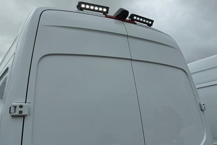 Hvid Mercedes Sprinter 316 fra 2019