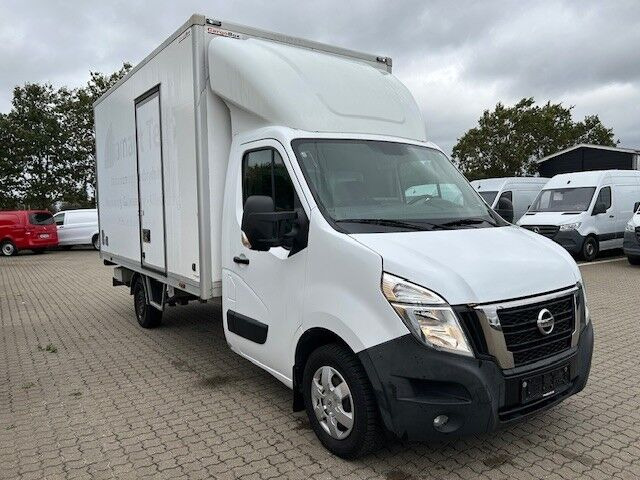 Hvid Nissan NV400 fra 2021