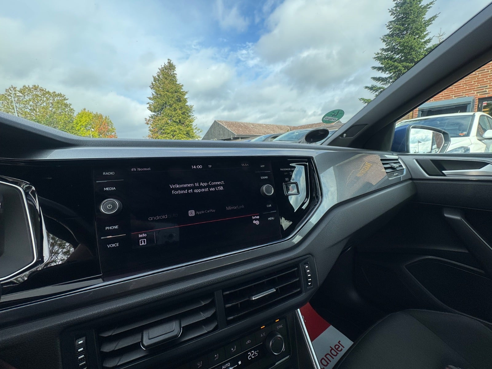 Blå VW Polo fra 2019