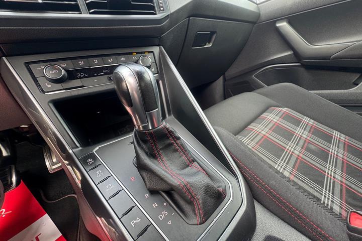 Blå VW Polo fra 2019