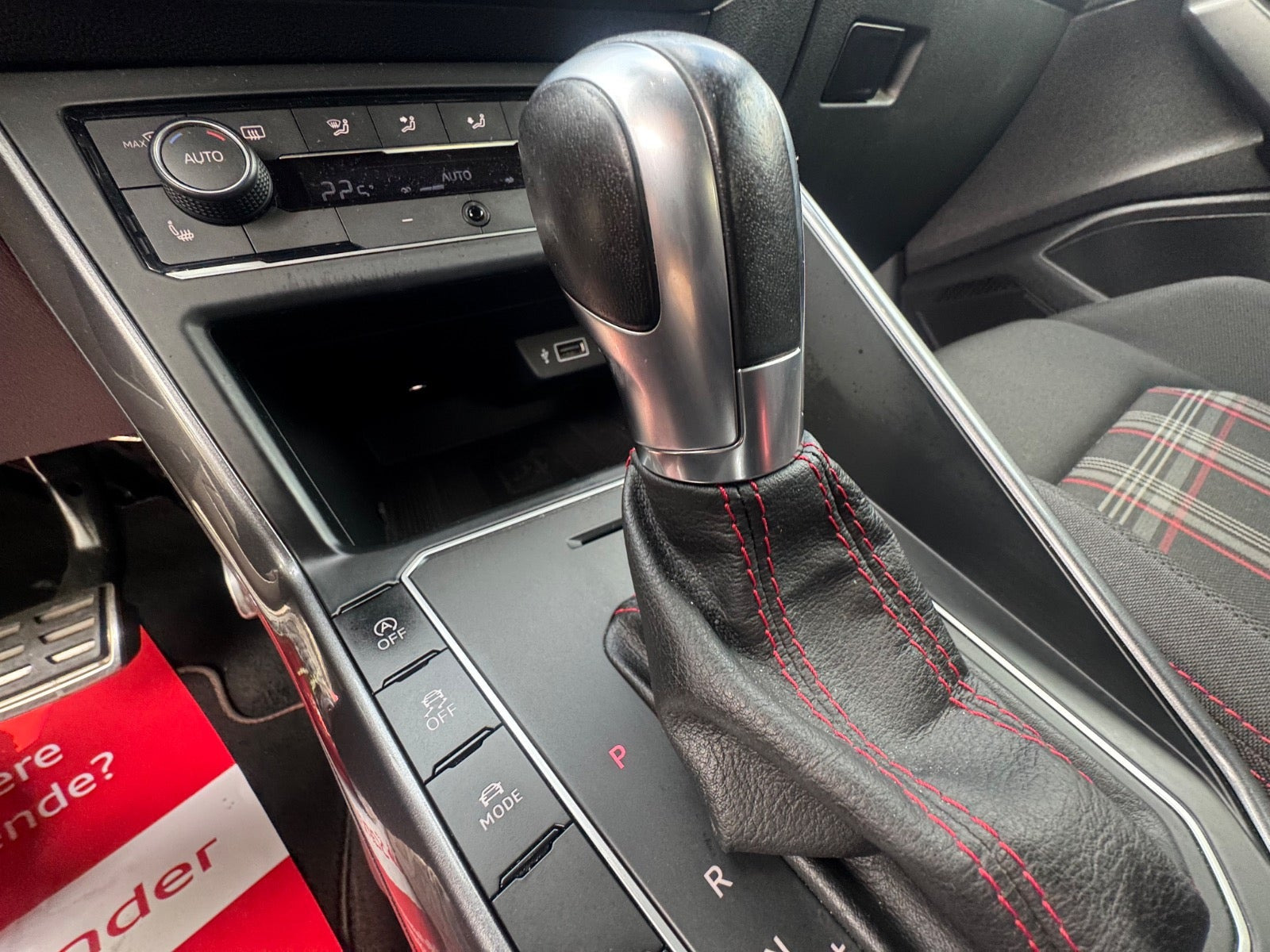 Blå VW Polo fra 2019
