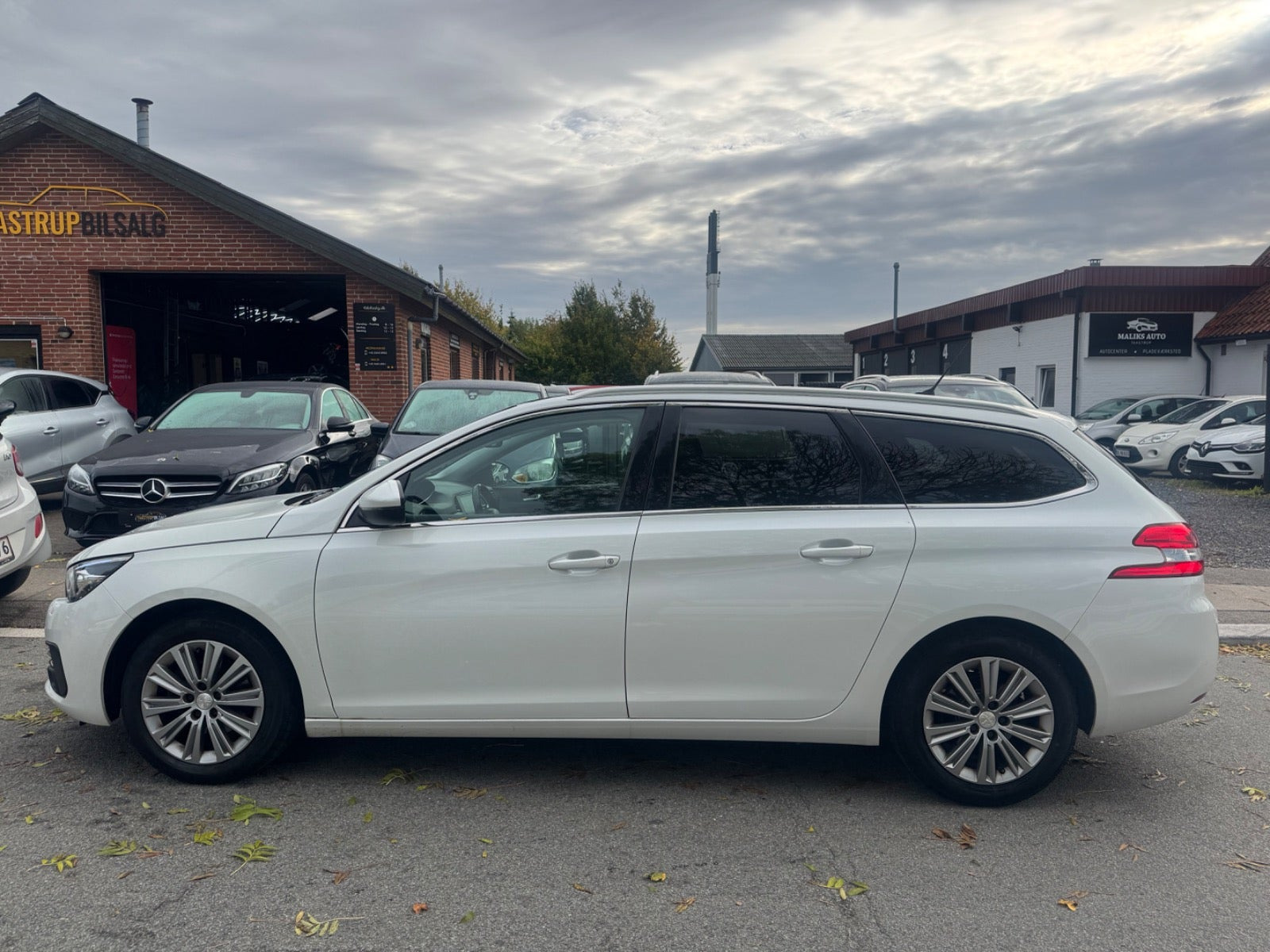 undefined Peugeot 308 fra 2017