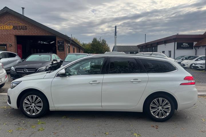 undefined Peugeot 308 fra 2017
