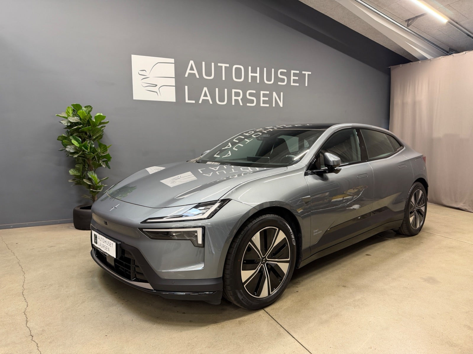 Polestar 4 Coupé RWD