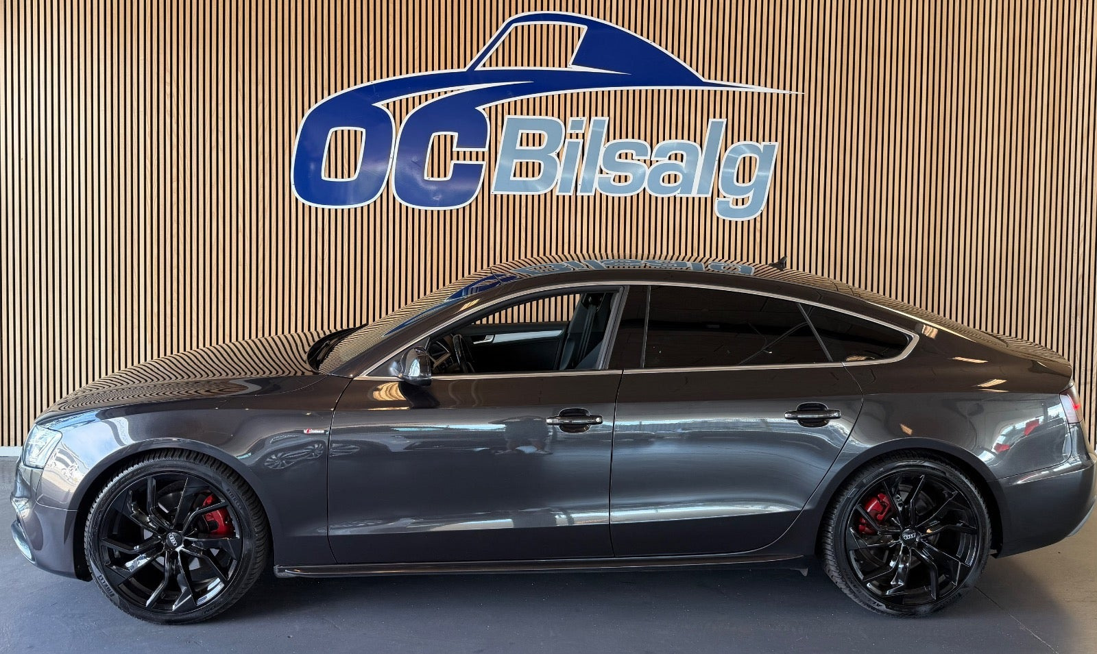 Grå Audi A5 fra 2016