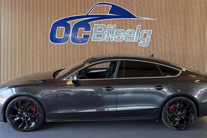 Grå Audi A5 fra 2016