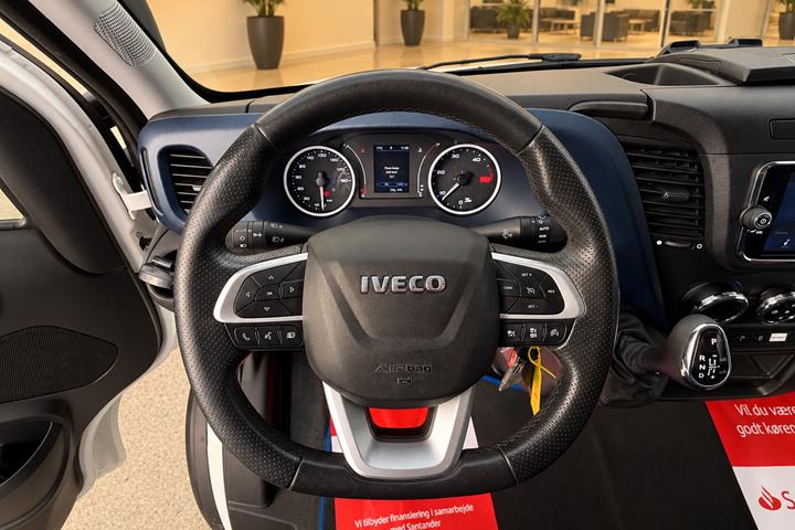 Hvid Iveco Daily fra 2021