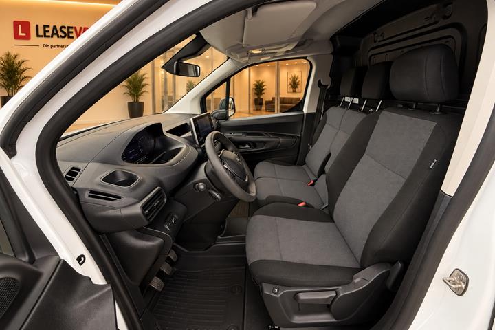 Hvid Peugeot Partner fra 2019
