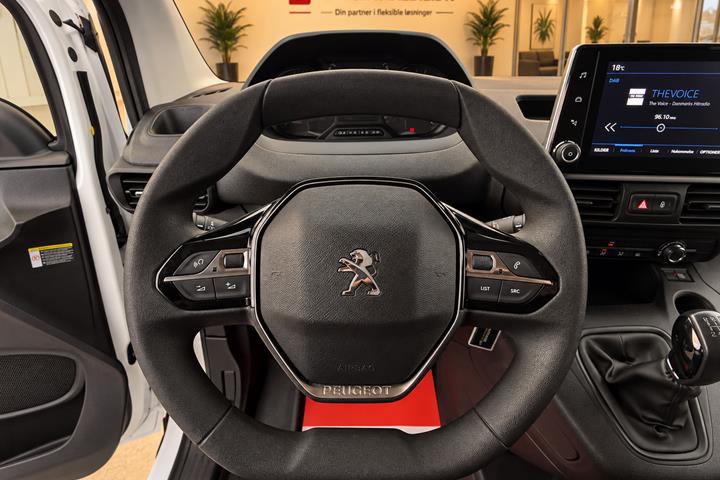 Hvid Peugeot Partner fra 2019