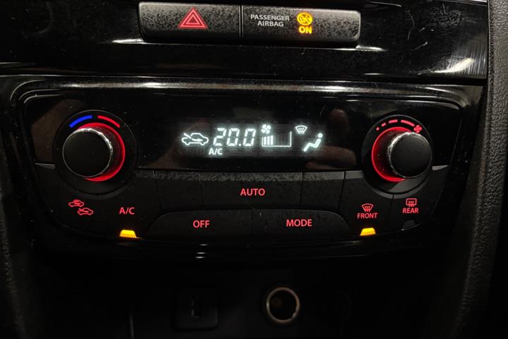Sort Suzuki Vitara fra 2016